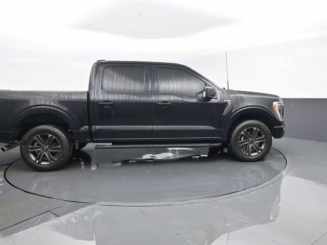 2022 Black Metallic Ford F-150 XLT 4X4 Truck