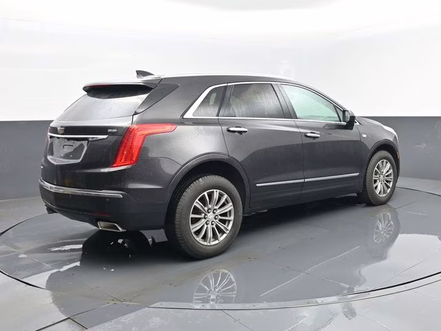 2017 Dark Granite Metallic Cadillac XT5 Luxury AWD SUV