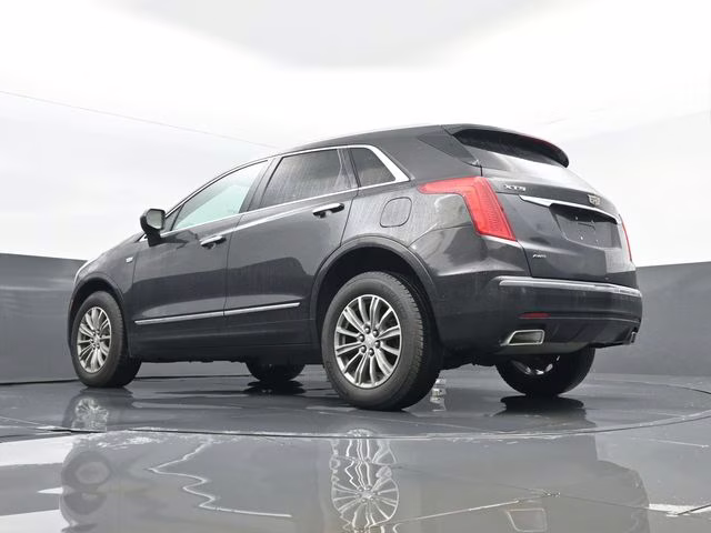 2017 Dark Granite Metallic Cadillac XT5 Luxury AWD SUV