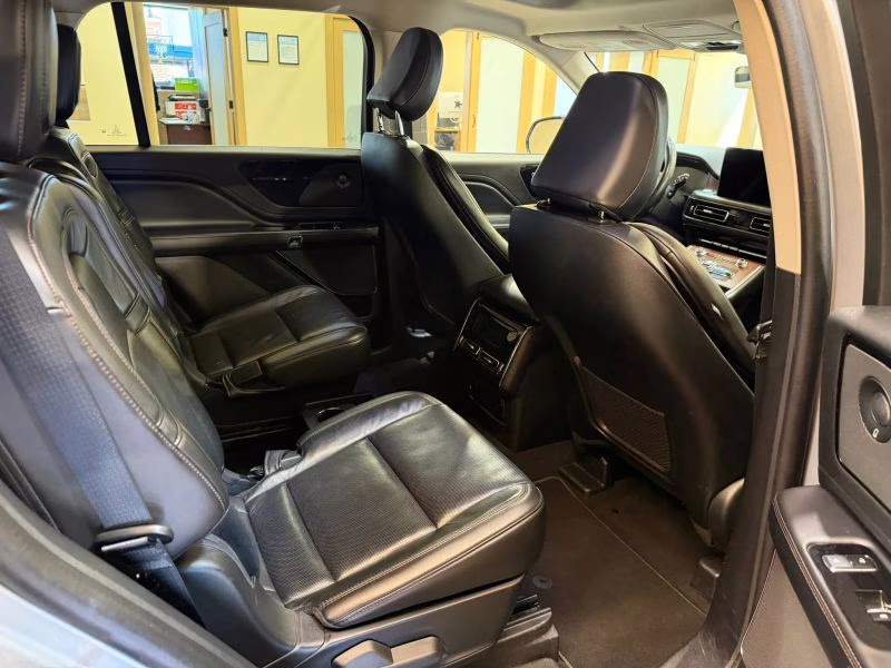 2023 Lincoln Aviator Reserve Sport Utility 4D AWD