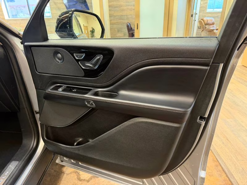 2023 Lincoln Aviator Reserve Sport Utility 4D AWD