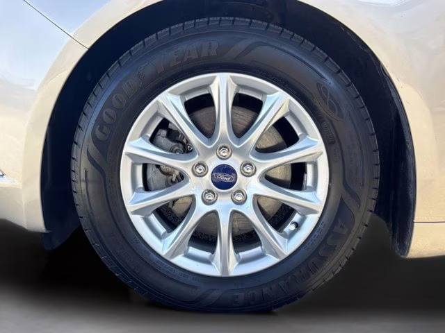 2017 White Gold Ford Fusion S FWD Sedan