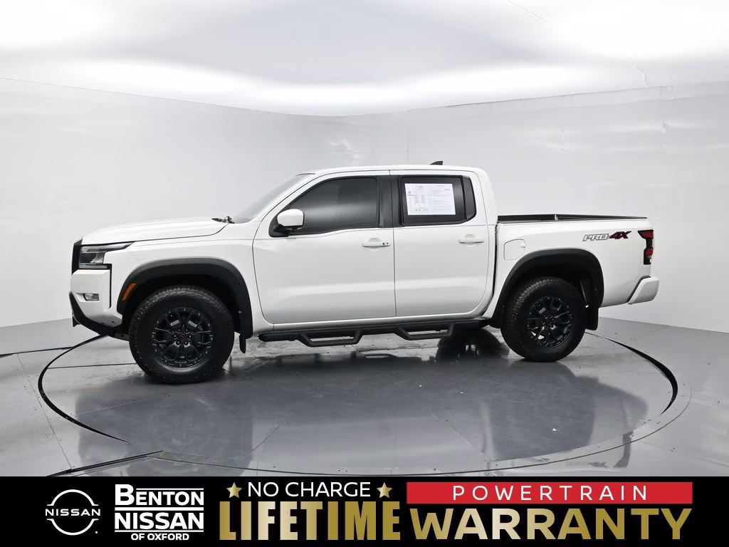 2023 Glacier White Nissan Frontier PRO-4X 4X4 Truck