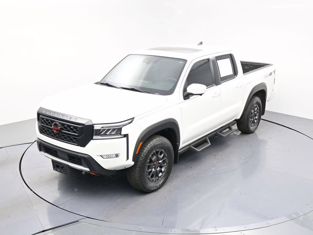 2023 Glacier White Nissan Frontier PRO-4X 4X4 Truck