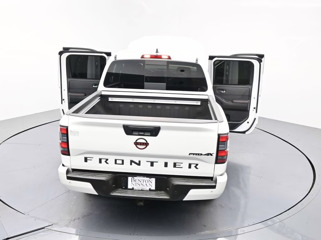 2023 Glacier White Nissan Frontier PRO-4X 4X4 Truck