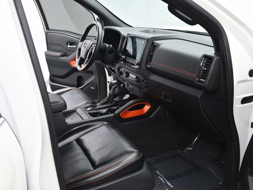 2023 Glacier White Nissan Frontier PRO-4X 4X4 Truck