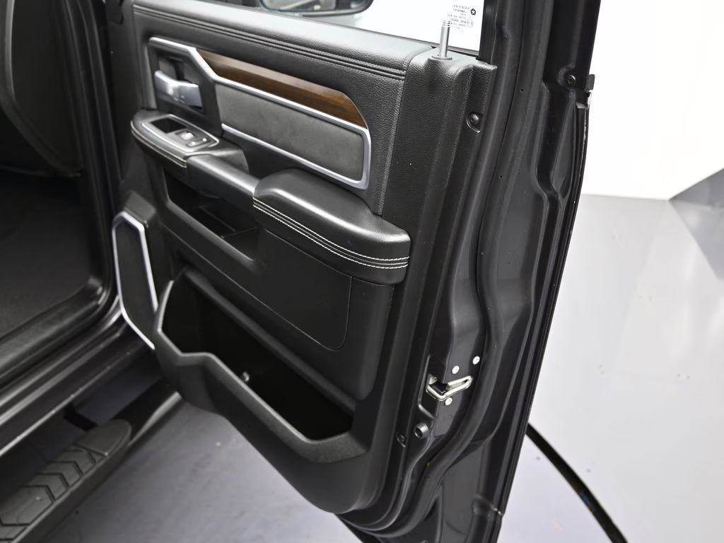 2024 Granite Crystal Metallic Clearcoat Ram 2500 Laramie 4X4 Truck