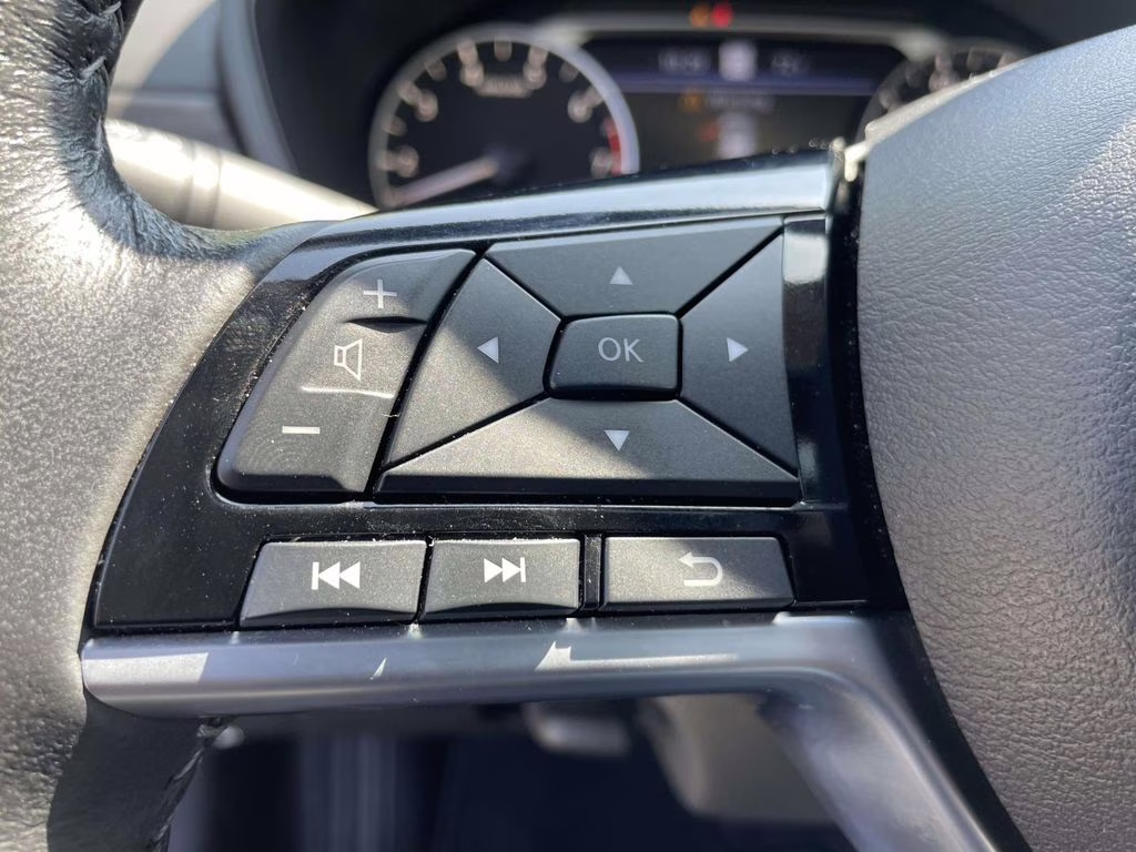 2025 Gun Metallic Nissan Altima 2.5 SL AWD Sedan