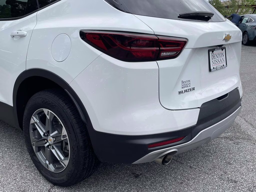 2025 Summit White Chevrolet Blazer LT FWD SUV