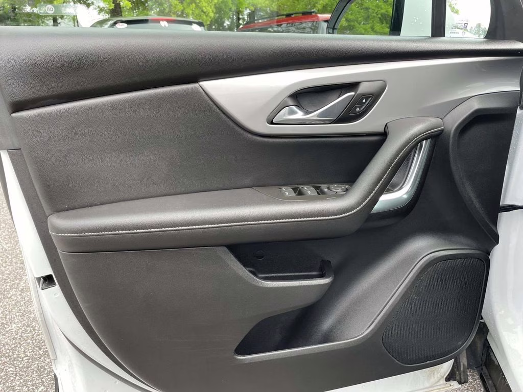 2025 Summit White Chevrolet Blazer LT FWD SUV