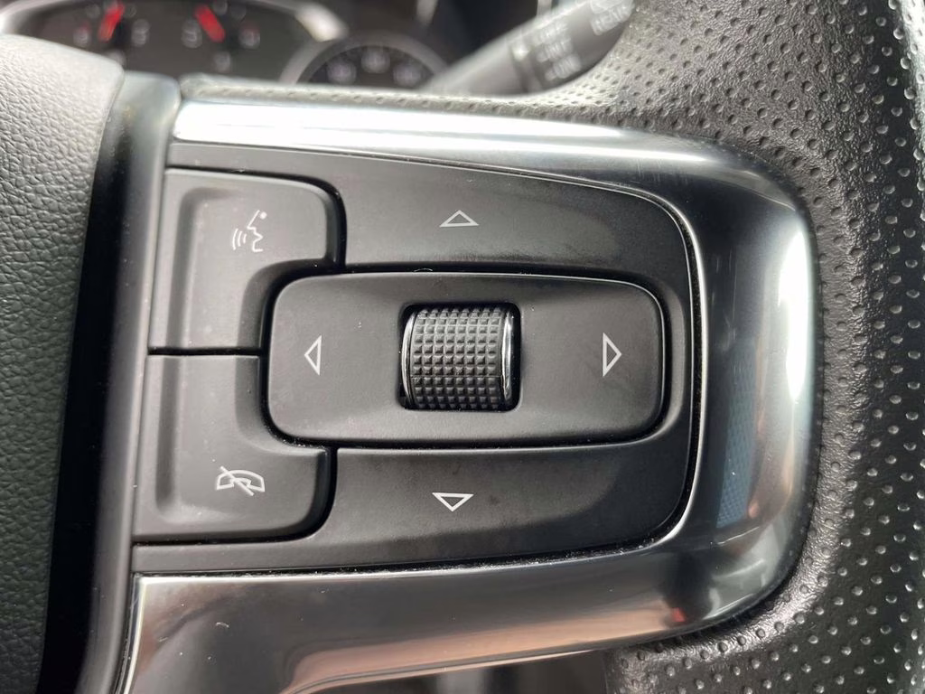 2025 Summit White Chevrolet Blazer LT FWD SUV