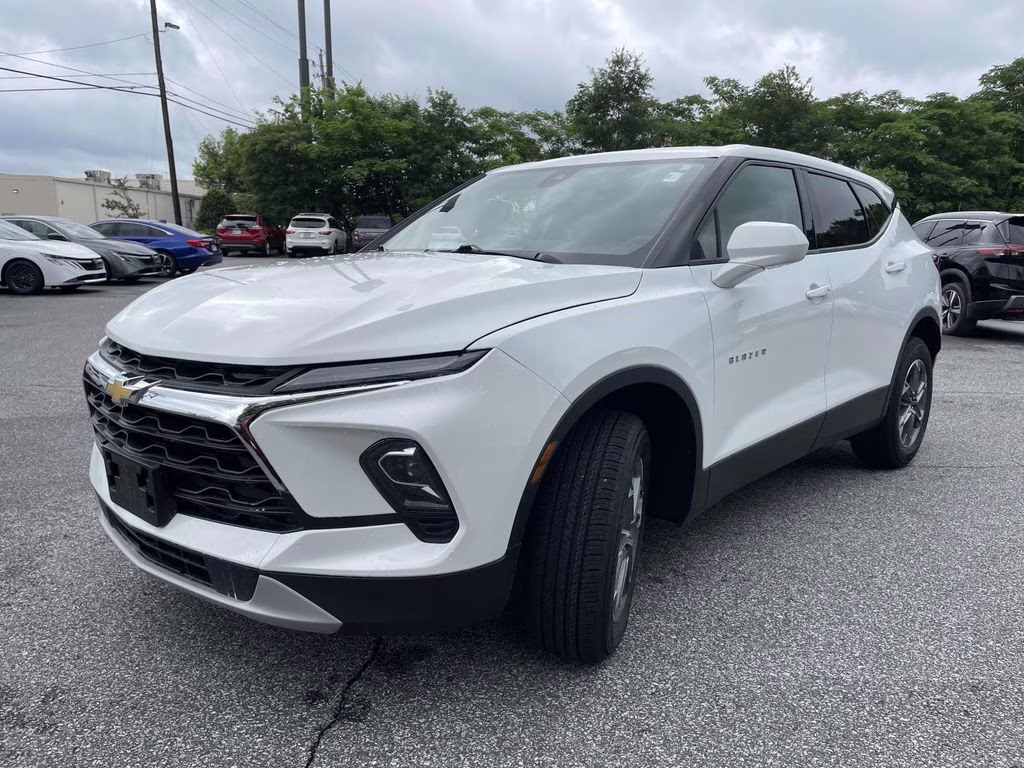 2025 Summit White Chevrolet Blazer LT FWD SUV