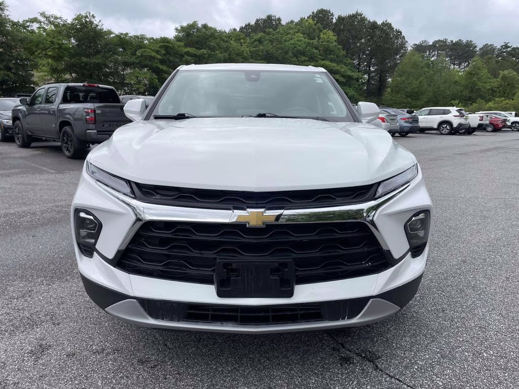 2025 Summit White Chevrolet Blazer LT FWD SUV