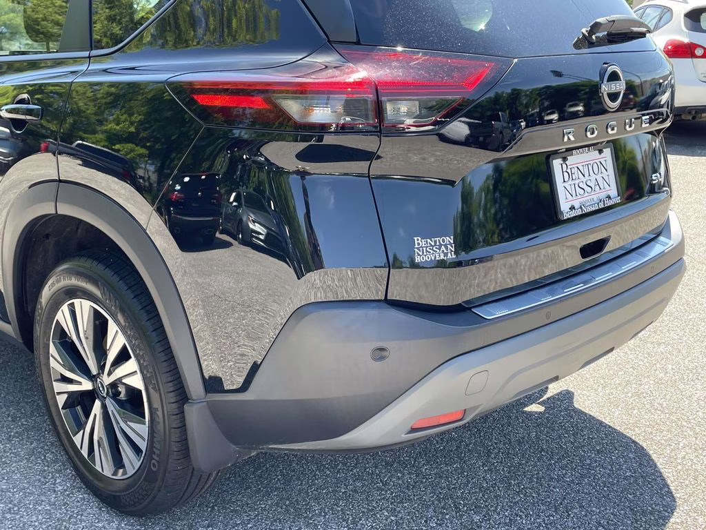 2022 Super Black Nissan Rogue SV FWD SUV