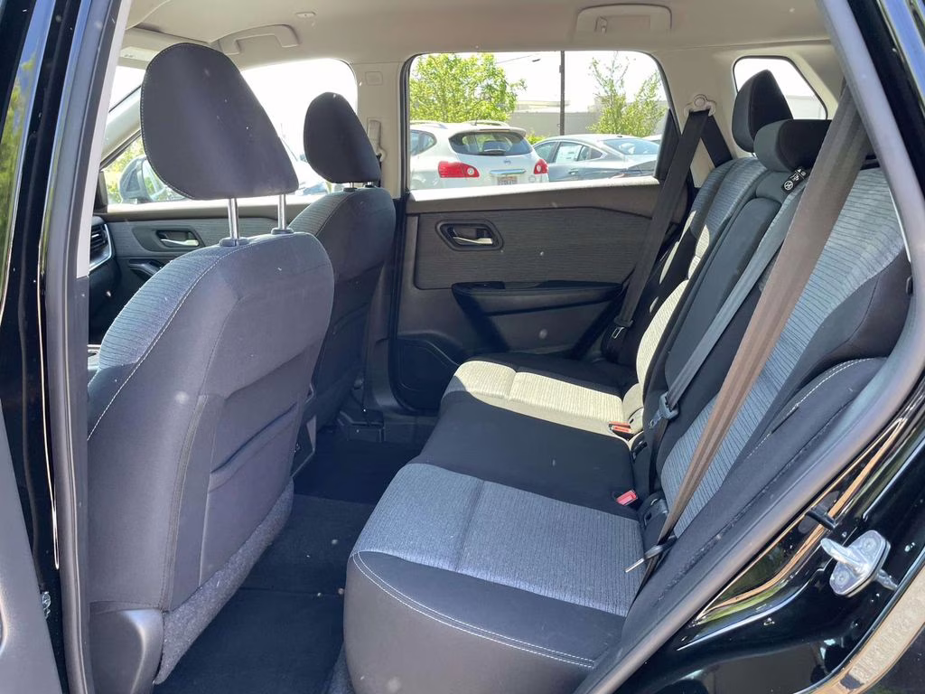 2022 Super Black Nissan Rogue SV FWD SUV
