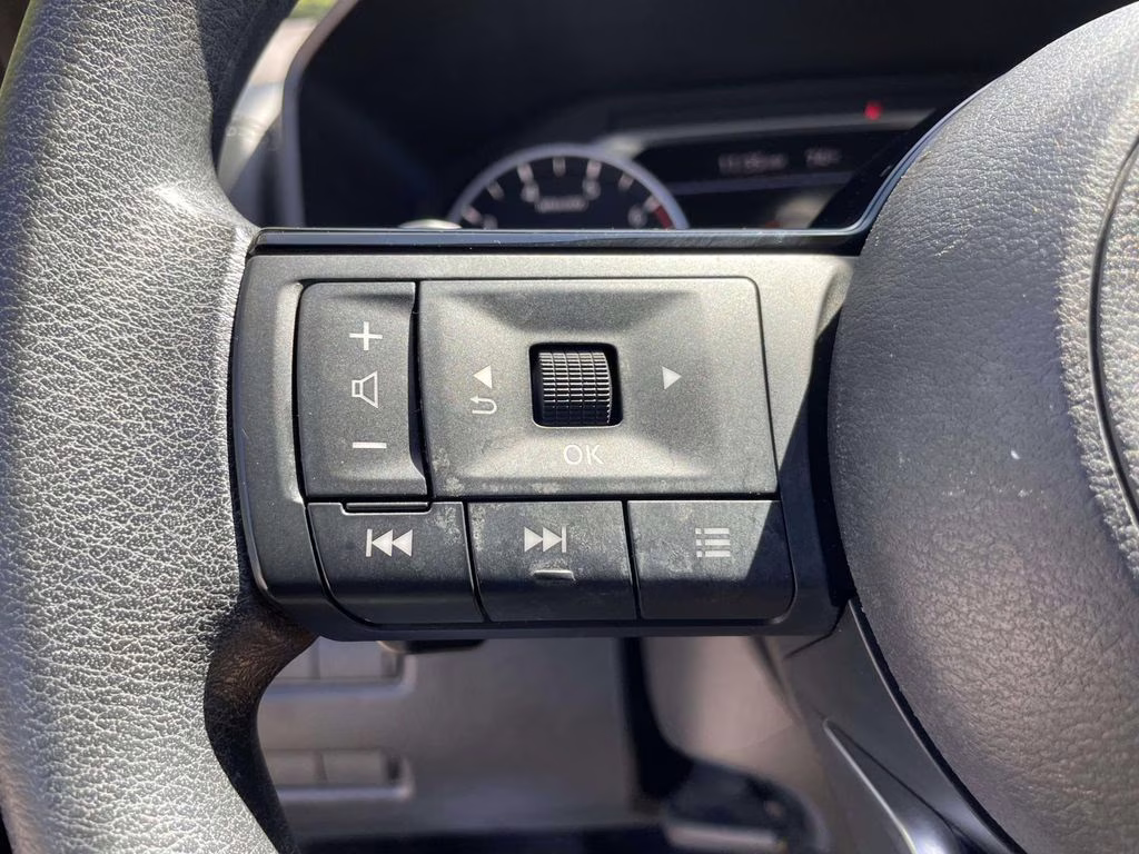 2022 Super Black Nissan Rogue SV FWD SUV