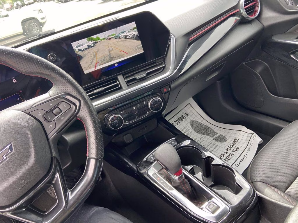 2024 Summit White Chevrolet Trax 2RS FWD SUV