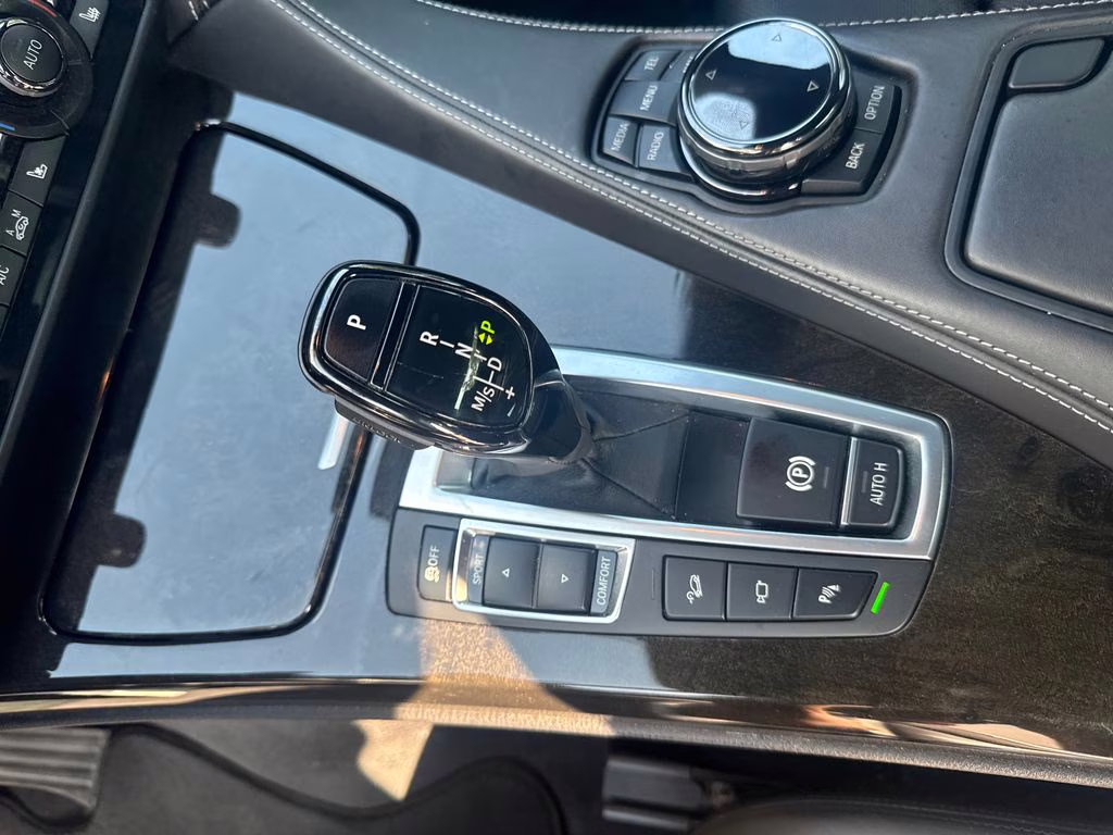 2016 Black Sapphire Metallic BMW 6 Series 650i xDrive AWD Coupe