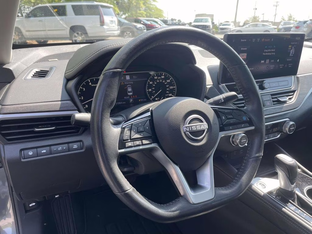 2025 Gun Metallic Nissan Altima 2.5 SL AWD Sedan
