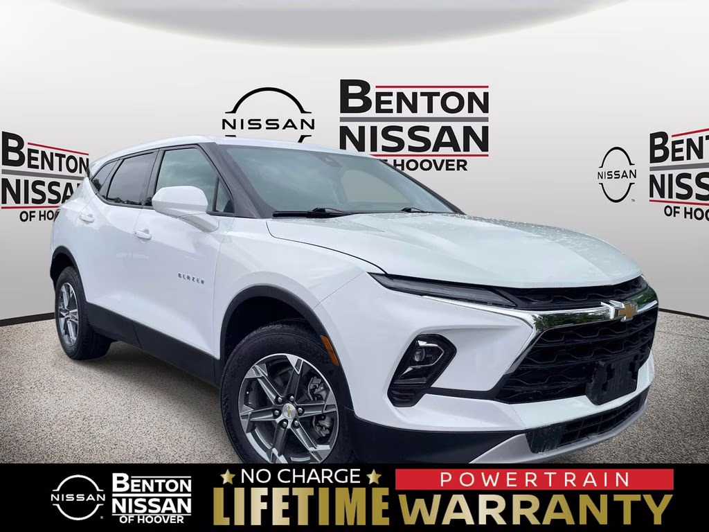 2025 Summit White Chevrolet Blazer LT FWD SUV