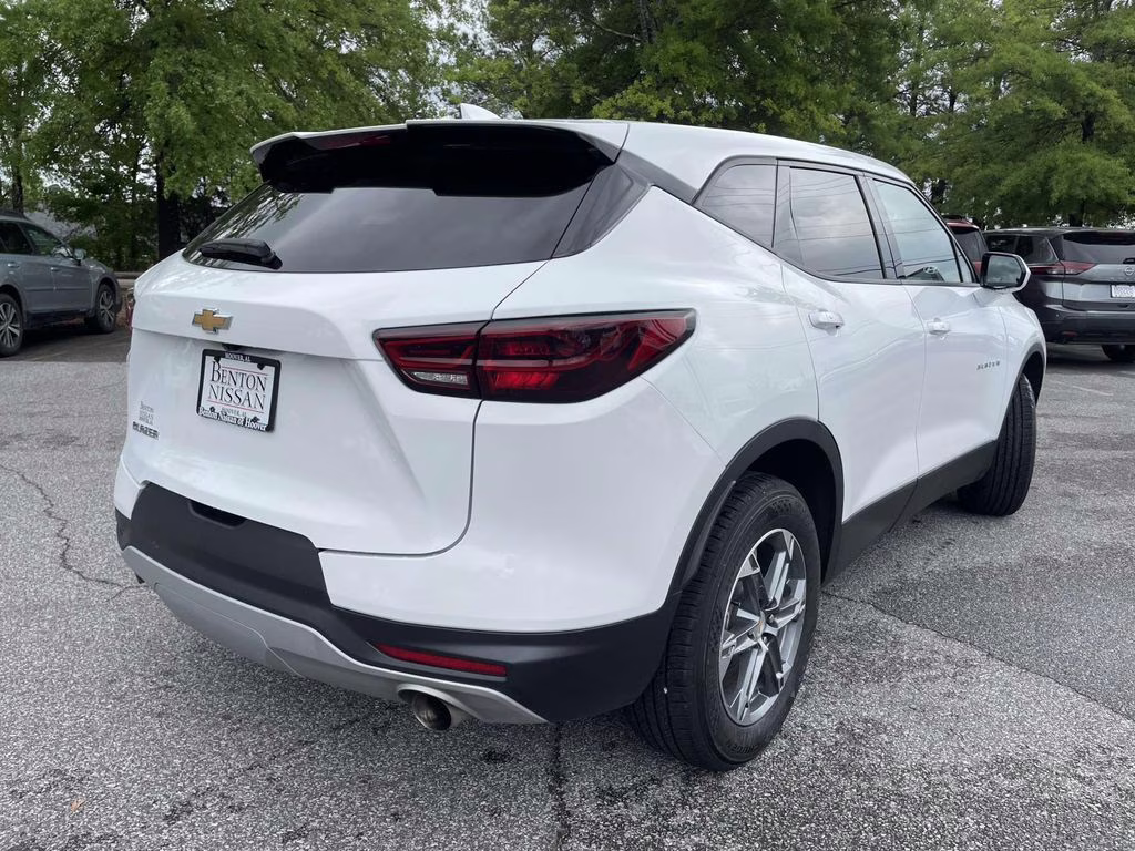 2025 Summit White Chevrolet Blazer LT FWD SUV