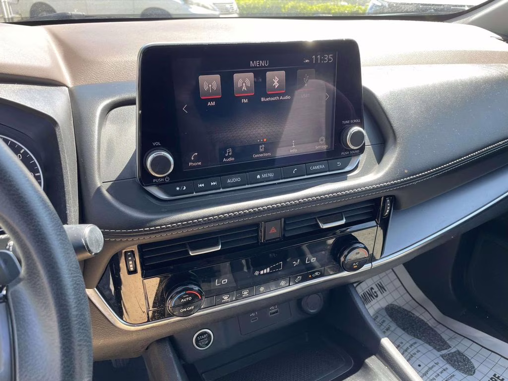 2022 Super Black Nissan Rogue SV FWD SUV