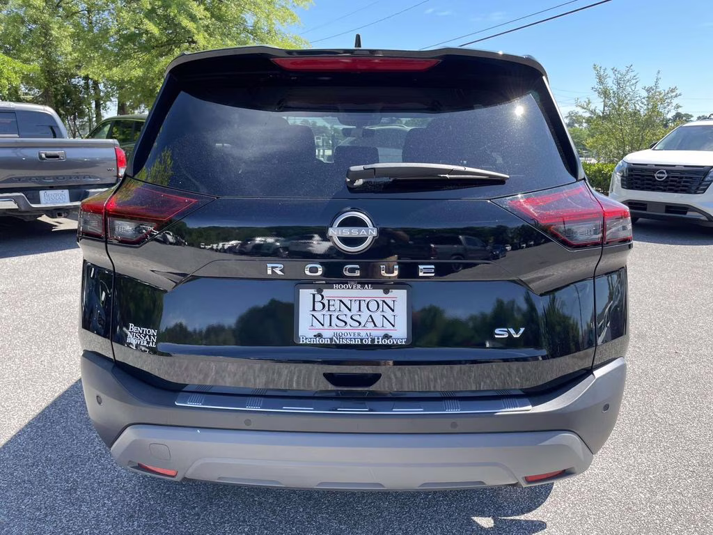 2022 Super Black Nissan Rogue SV FWD SUV