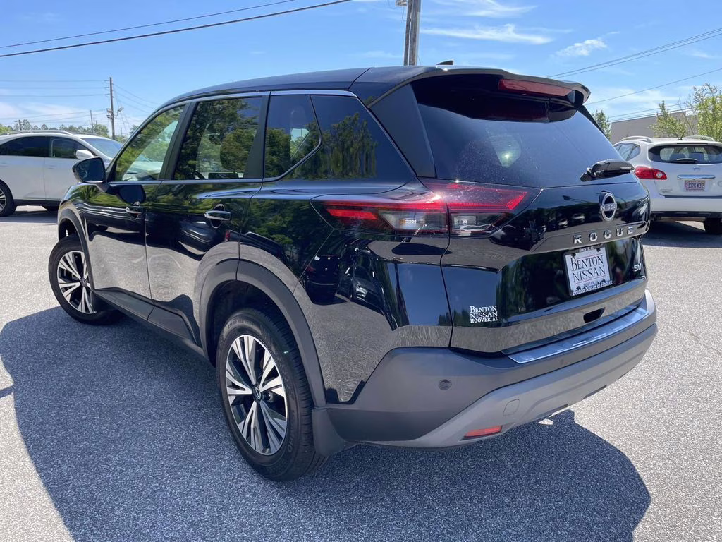 2022 Super Black Nissan Rogue SV FWD SUV
