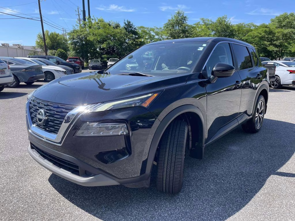 2022 Super Black Nissan Rogue SV FWD SUV