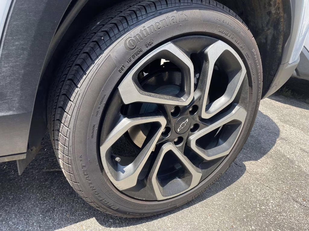 2024 Summit White Chevrolet Trax 2RS FWD SUV