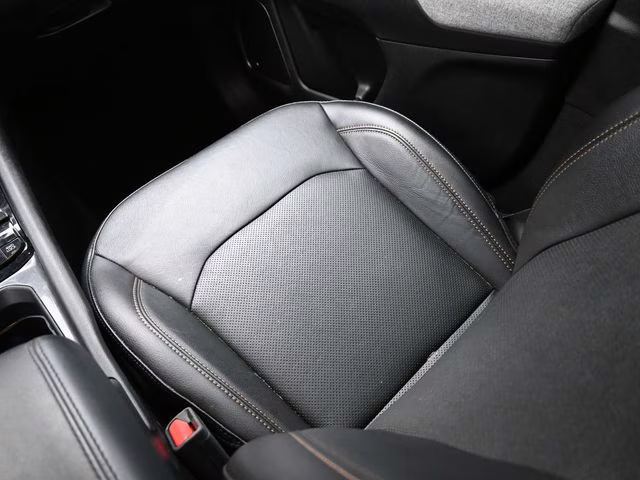 2022 Billet Silver Metallic Clearcoat Jeep Compass Latitude Lux 4X4 SUV