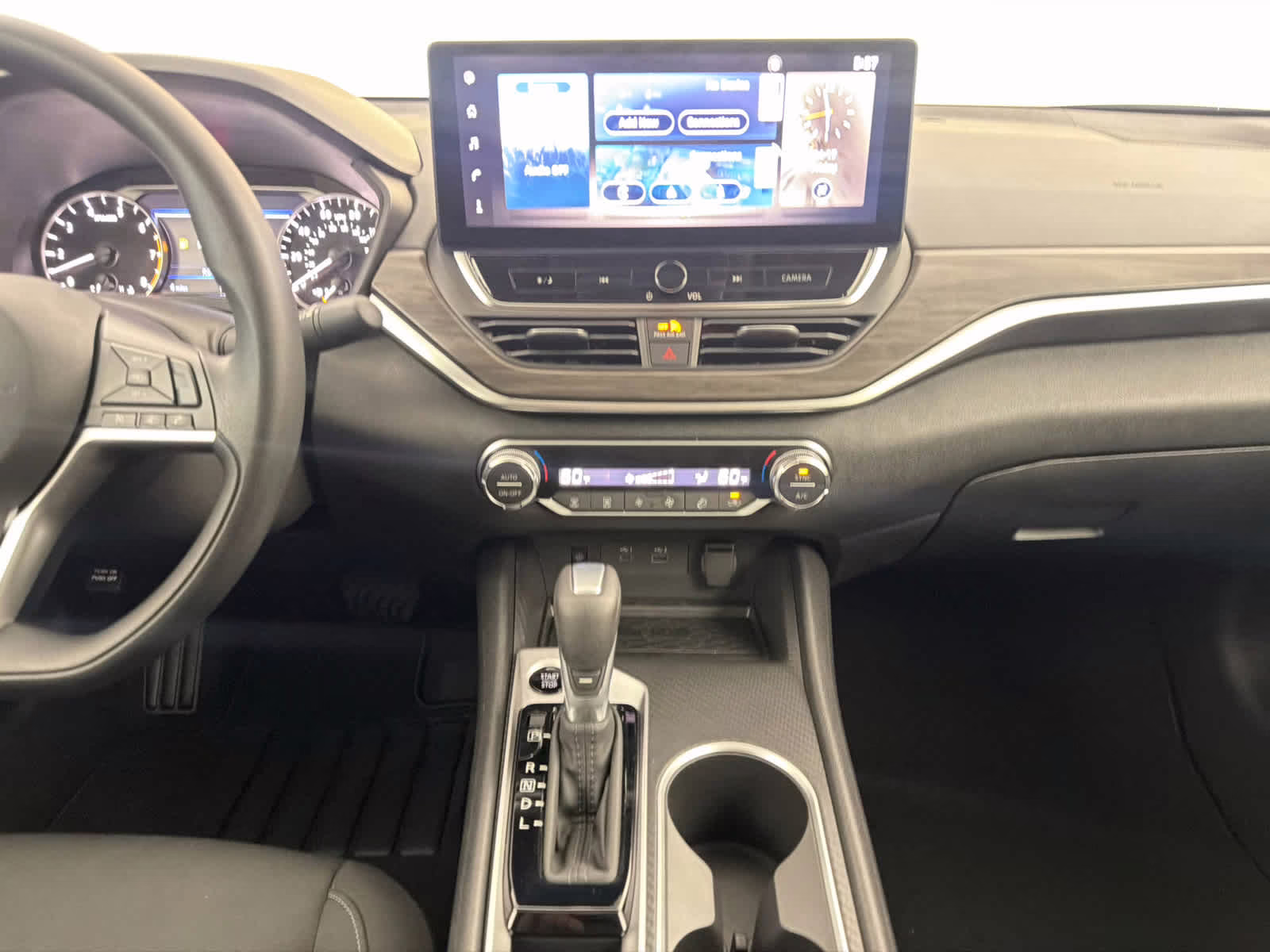 2026 Pearl White Tricoat Nissan Altima SV FWD Sedan