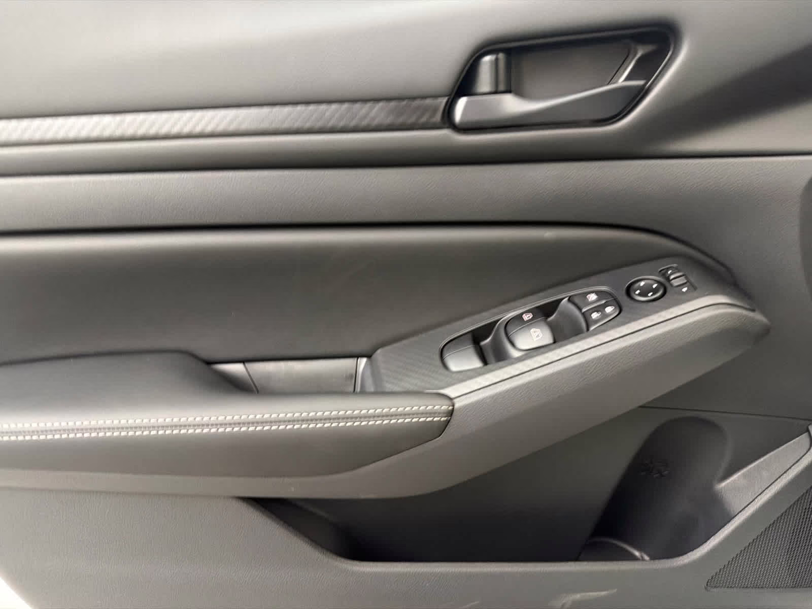 2026 Pearl White Tricoat Nissan Altima SV FWD Sedan