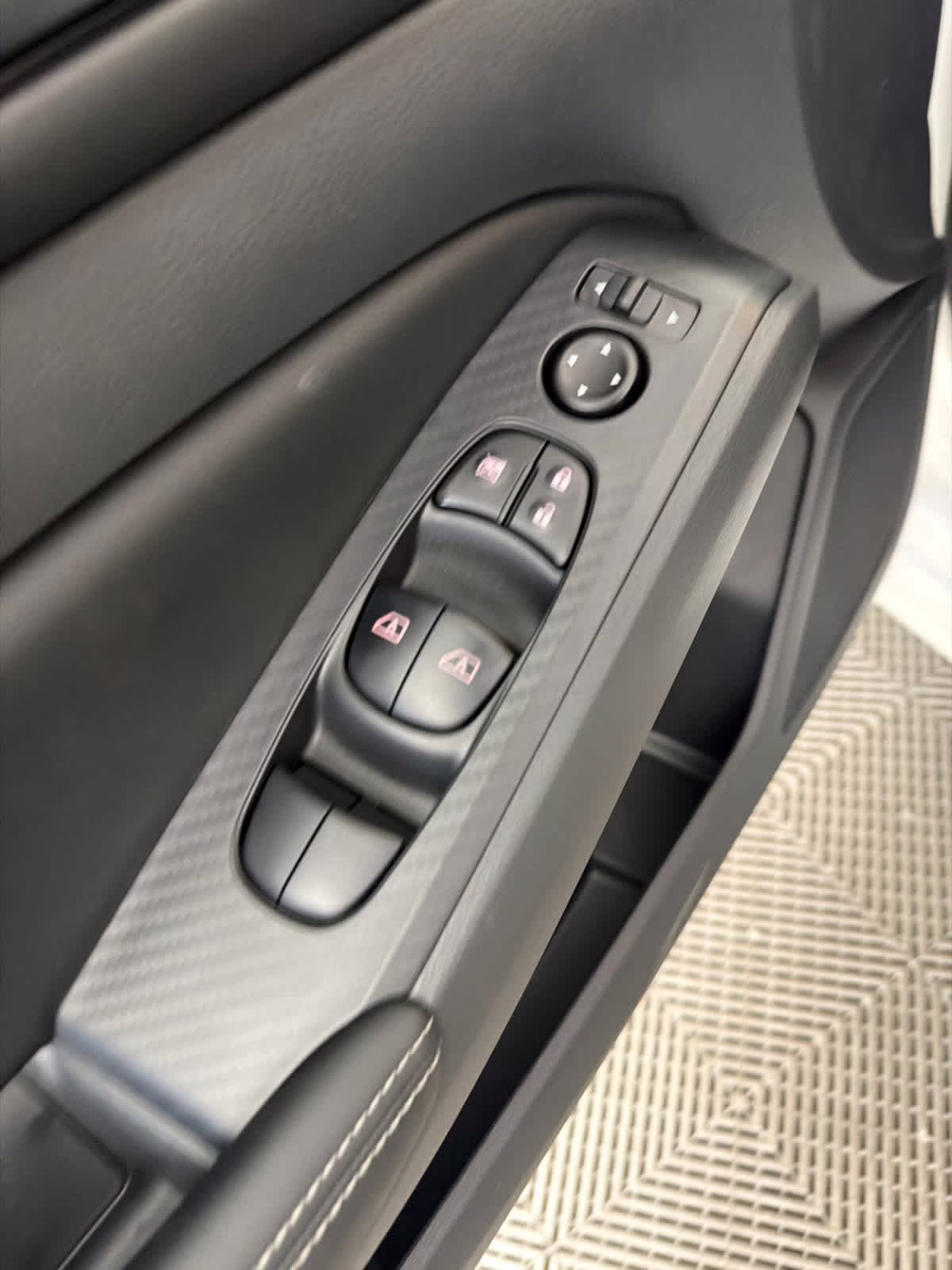 2026 Pearl White Tricoat Nissan Altima SV FWD Sedan