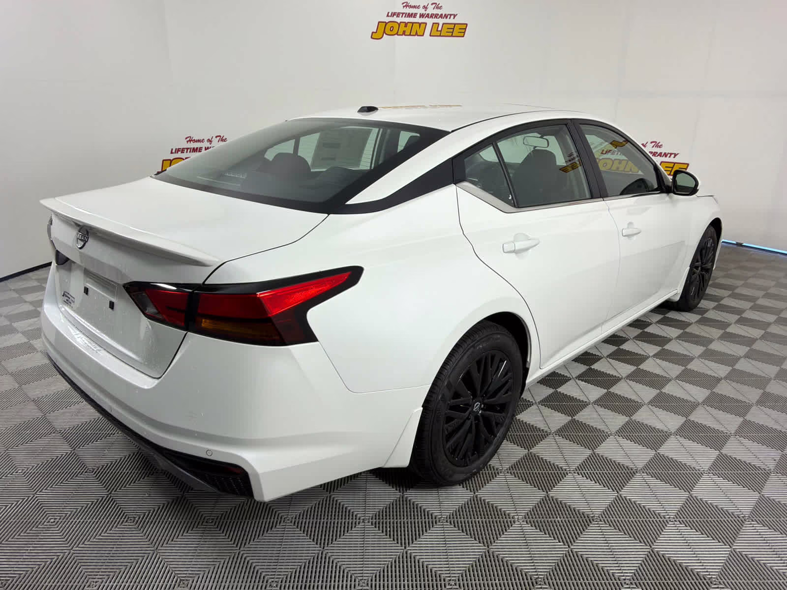 2026 Pearl White Tricoat Nissan Altima SV FWD Sedan