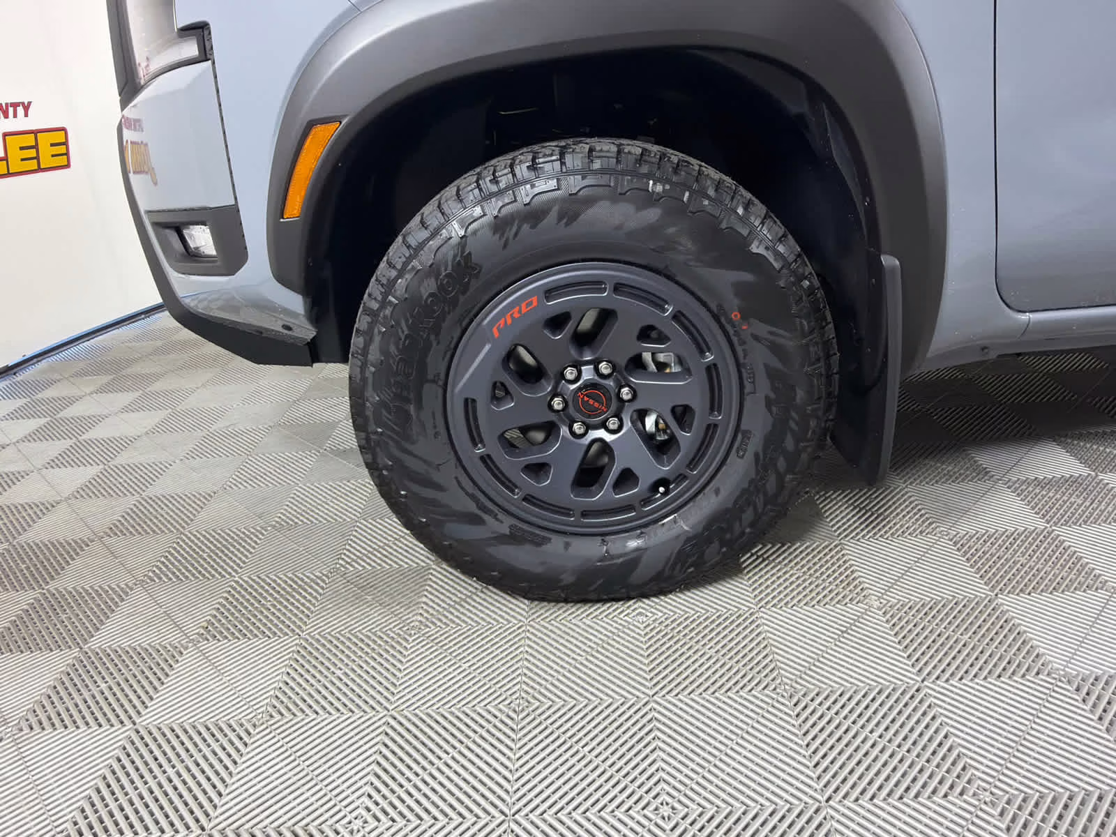 2026 Boulder Gray Pearl Nissan Frontier PRO-4X 4X4 Truck