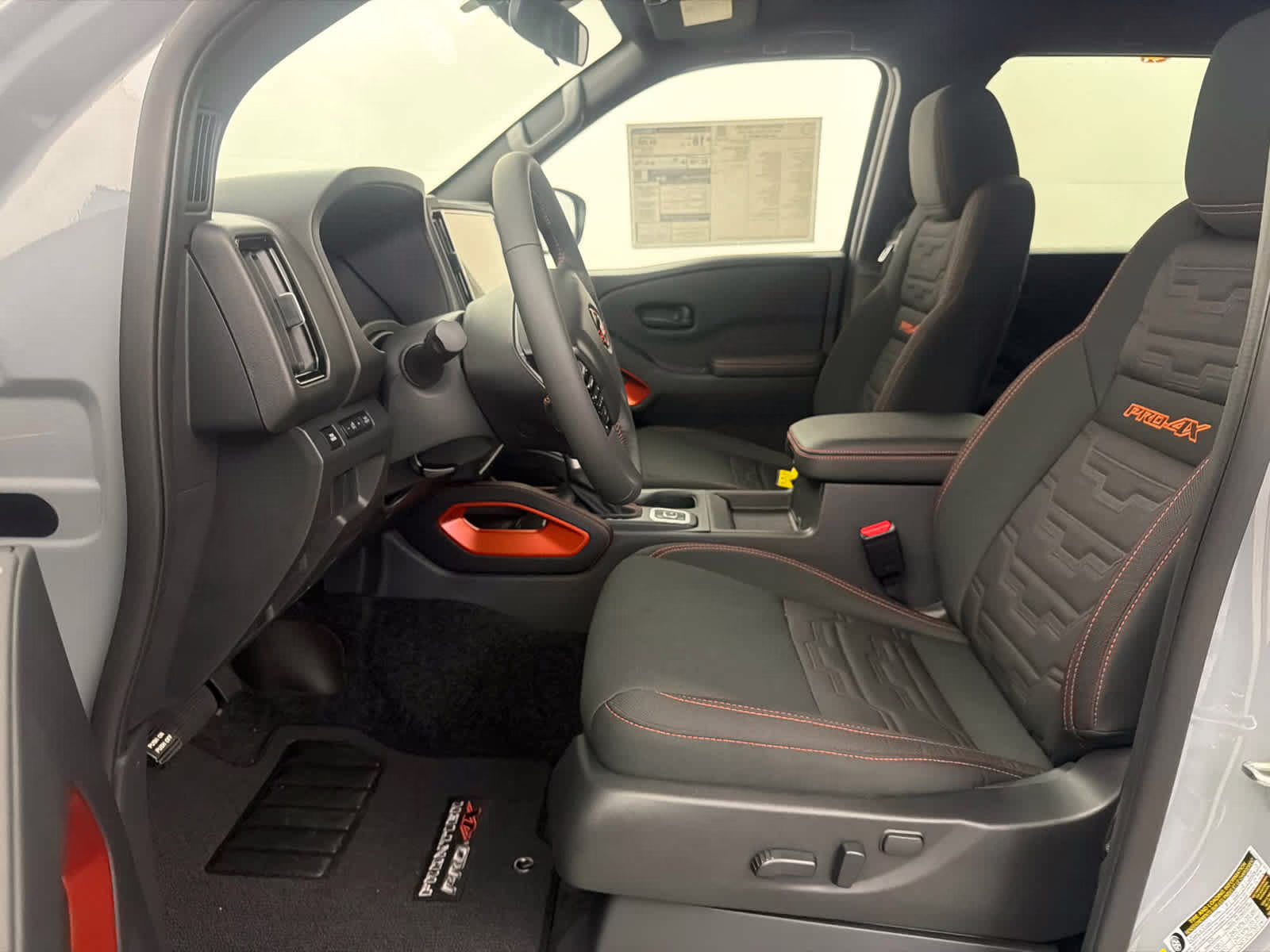 2026 Boulder Gray Pearl Nissan Frontier PRO-4X 4X4 Truck