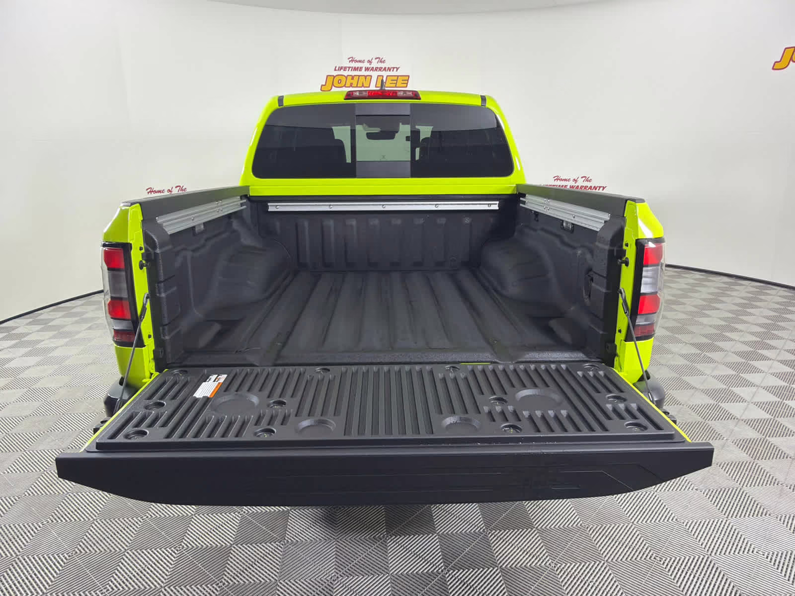 2026 Citrus Strike Nissan Frontier PRO-4X 4X4 Truck