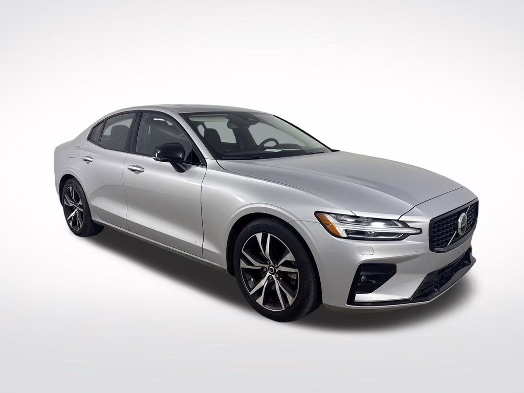 2025 Silver Dawn Metallic Volvo S60 B5 Core AWD Sedan