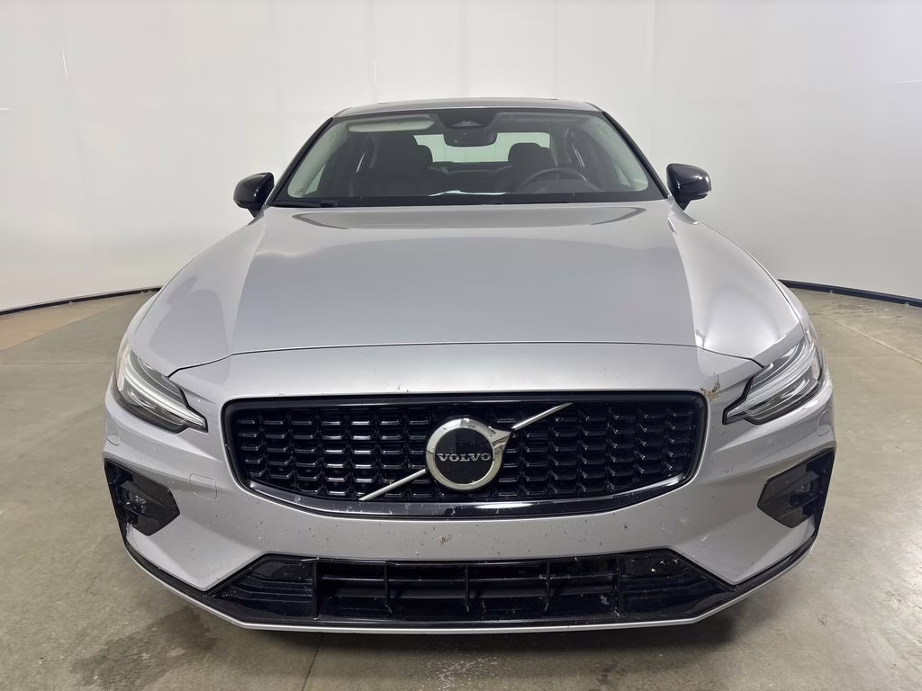 2025 Silver Dawn Metallic Volvo S60 B5 Core AWD Sedan