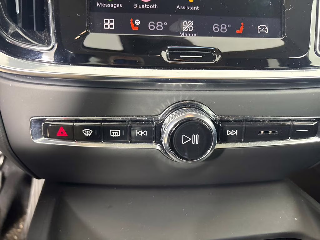 2025 Silver Dawn Metallic Volvo S60 B5 Core AWD Sedan