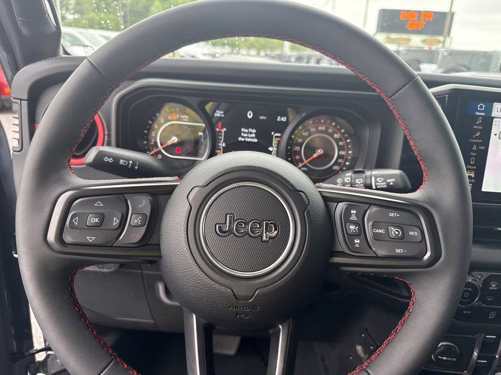 2024 Anvil Clear Coat Jeep Wrangler Rubicon X 4X4 SUV