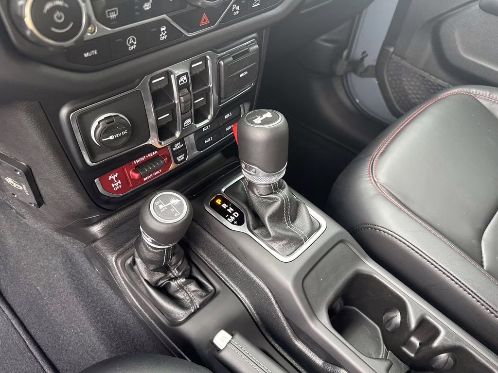 2024 Anvil Clear Coat Jeep Wrangler Rubicon X 4X4 SUV