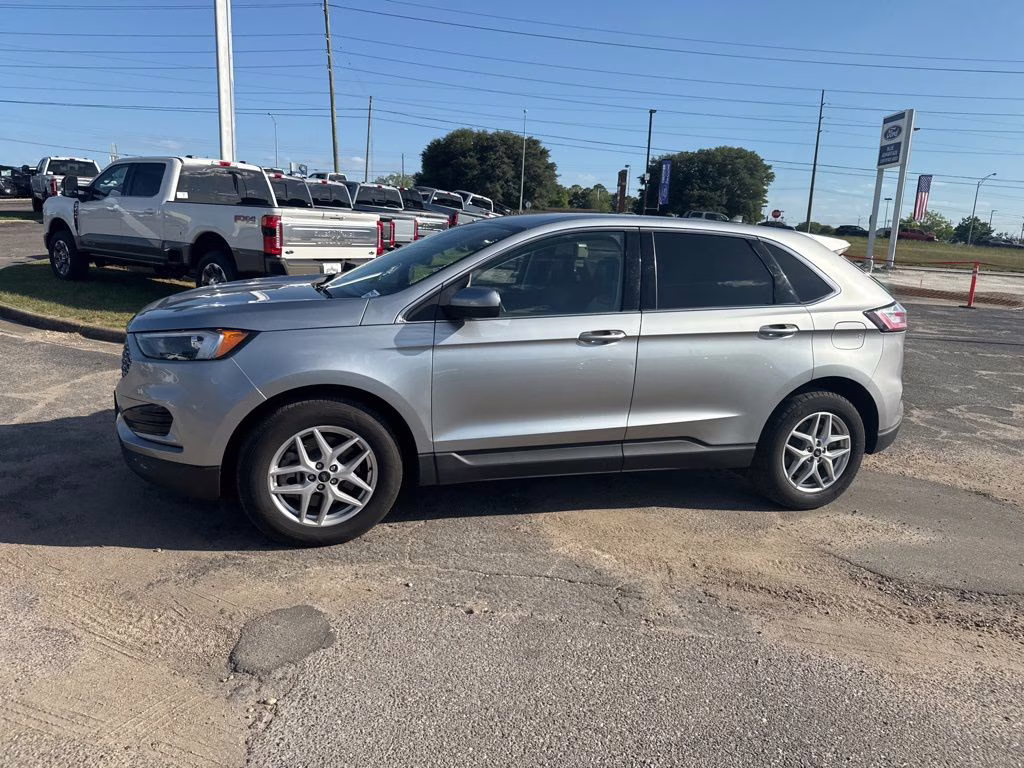 2024 Iconic Silver Metallic Ford Edge SEL AWD SUV