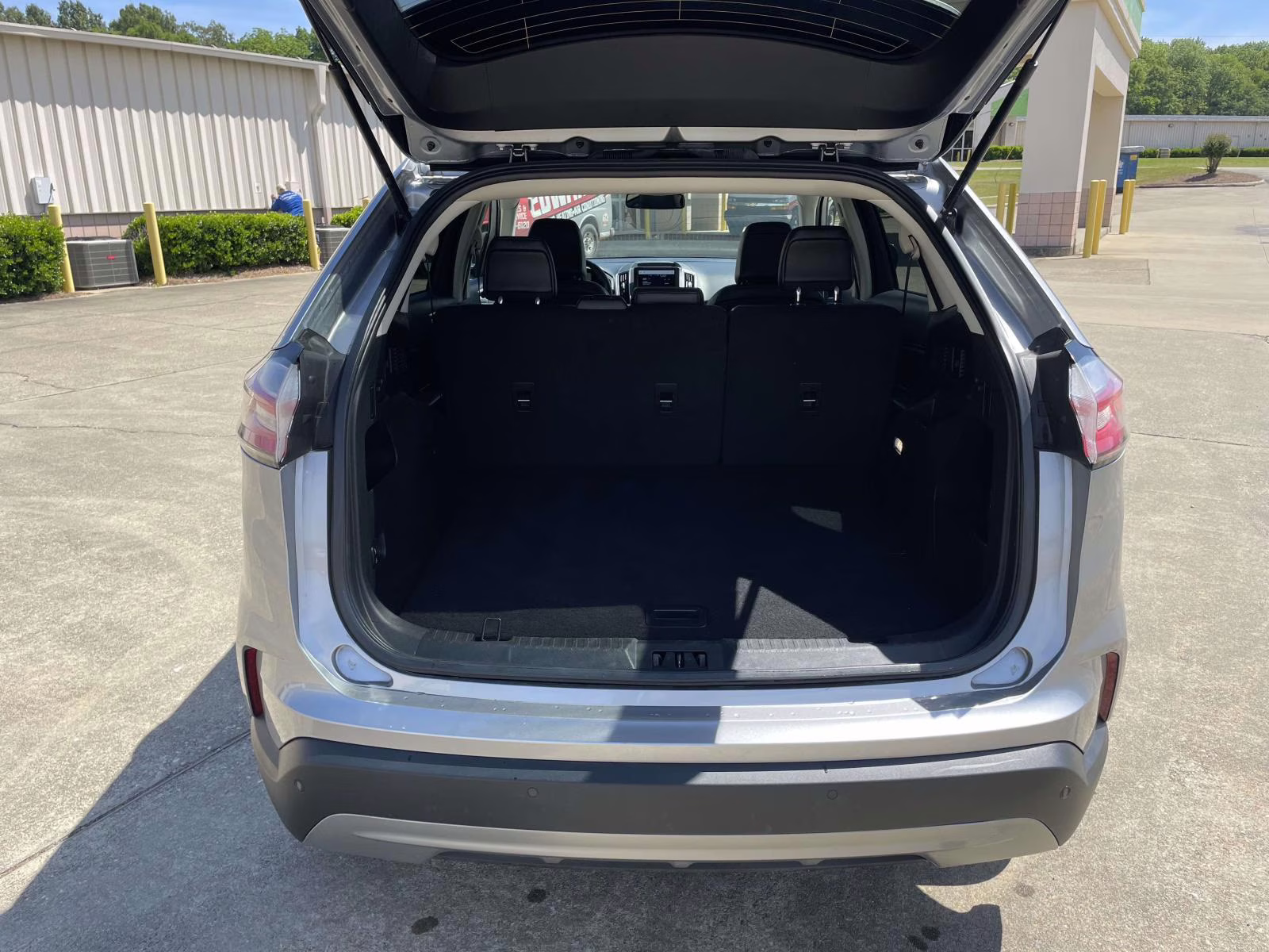 2024 Iconic Silver Metallic Ford Edge SEL AWD SUV