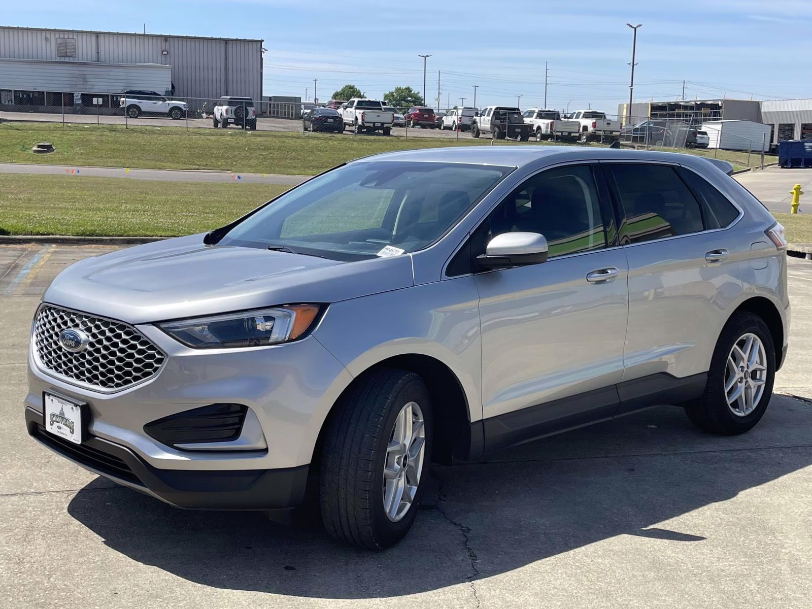 2024 Iconic Silver Metallic Ford Edge SEL AWD SUV