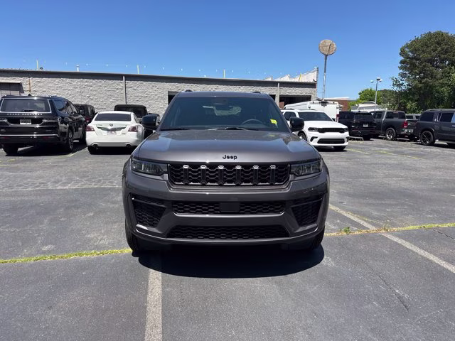 2026 Baltic Gray Metallic Clearcoat Jeep Grand Cherokee L Laredo Altitude RWD SUV