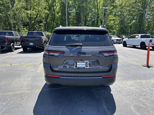 2026 Baltic Gray Metallic Clearcoat Jeep Grand Cherokee L Laredo Altitude RWD SUV