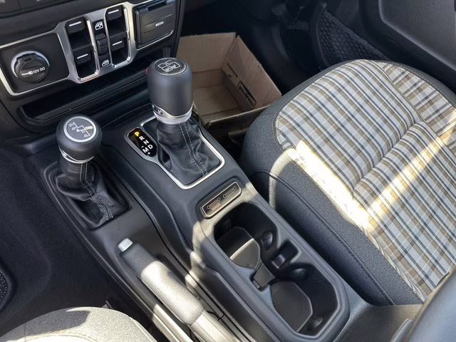 2026 Black Clearcoat Jeep Gladiator 85th Anniversary Edition 4X4 Truck