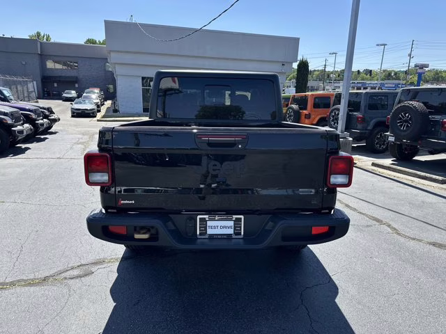 2026 Black Clearcoat Jeep Gladiator 85th Anniversary Edition 4X4 Truck